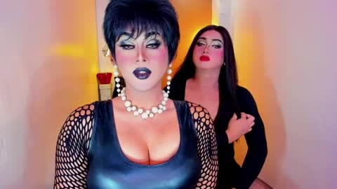 Snapshot of tsmamahmerslove chatting on 13, 4, 2026 Nicoleeee online show from 13, 4, 2026