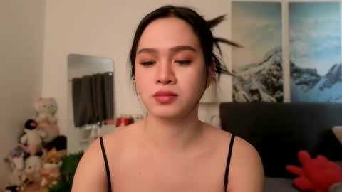 Snapshot of tsnathaliasilvana chatting on 19, 4, 2026 Bella Ratbu online show from 19, 4, 2026