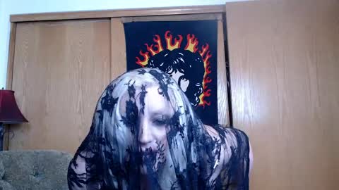 Sabrina Ravndahl online show from 18, 4, 2026