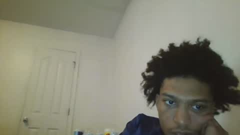 Snapshot of ttpshotta chatting on 3, 8, 2026 Almond Frank online show from 3, 8, 2026