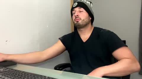 Snapshot of tuamante000 chatting on 8, 12, 2024 Stimulation make me Cum in Public or in Pvt online show from 8, 12, 2024