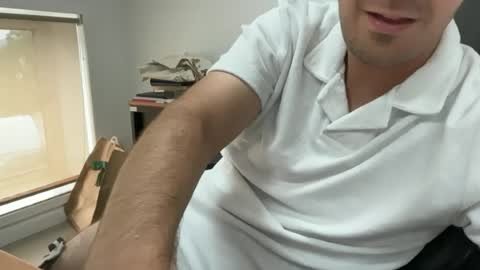 Snapshot of tugaontour chatting on 15, 6, 2026 tugaontour online show from 15, 6, 2026