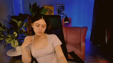 Snapshot of tunaholli chatting on 10, 6, 2026 tunaholli online show from 10, 6, 2026