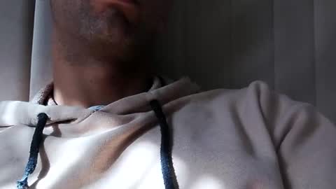 Snapshot of tunisiensexyguy chatting on 1, 1, 2025 TunisienSexyGuy online show from 1, 1, 2025