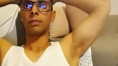 Snapshot of tunisiensexyguy chatting on 19, 4, 2026 TunisienSexyGuy online show from 19, 4, 2026