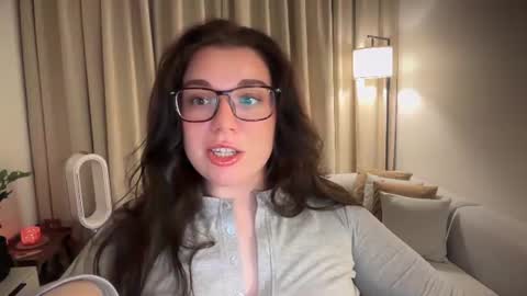 Snapshot of tutti_frutti_ chatting on 29, 6, 2026 Ariana online show from 29, 6, 2026