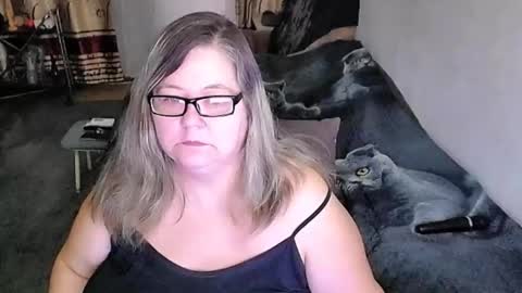 Snapshot of tviks chatting on 11, 3, 2026 Lana online show from 11, 3, 2026