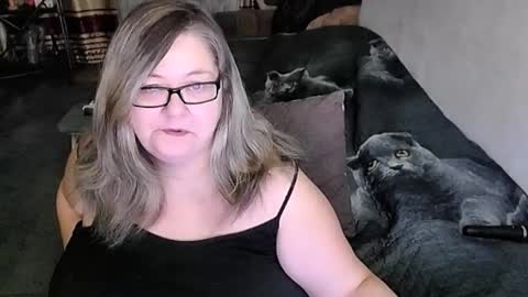 Snapshot of tviks chatting on 14, 3, 2026 Lana online show from 14, 3, 2026