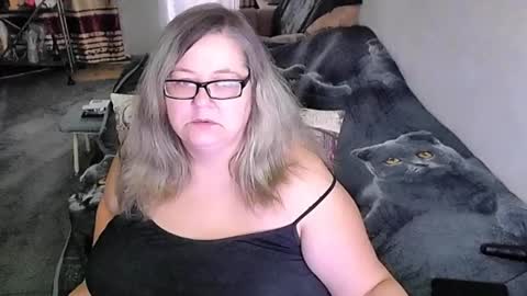 Snapshot of tviks chatting on 19, 3, 2026 Lana online show from 19, 3, 2026