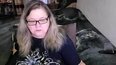 Snapshot of tviks chatting on 26, 4, 2026 Lana online show from 26, 4, 2026