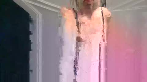 Snapshot of tvstefanie1 chatting on 12, 10, 2025 tvstefanie1 online show from 12, 10, 2025