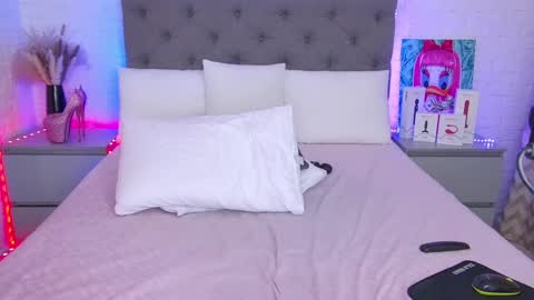 Hallie online show from 4, 3, 2025