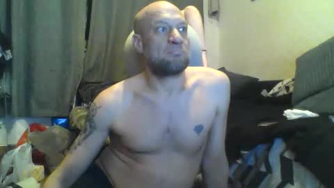 Snapshot of twice_my_age chatting on 2, 4, 2026 twice my age online show from 2, 4, 2026