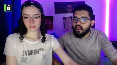 Snapshot of twinflamesxx chatting on 4, 3, 2025 TwinFlamesXX online show from 4, 3, 2025