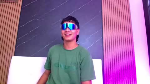 Snapshot of twink_bunny chatting on 22, 6, 2026 samu online show from 22, 6, 2026