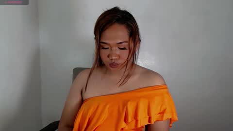 Snapshot of twinkcheska chatting on 16, 11, 2025 Cheska Schock online show from 16, 11, 2025