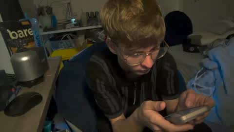 shytwink online show from 2, 10, 2025