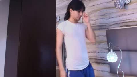 Snapshot of twinslovers_ chatting on 27, 5, 2026 twinslovers_ online show from 27, 5, 2026