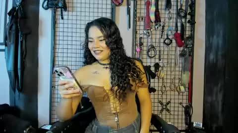 Clio  Tadeo online show from 1, 6, 2026