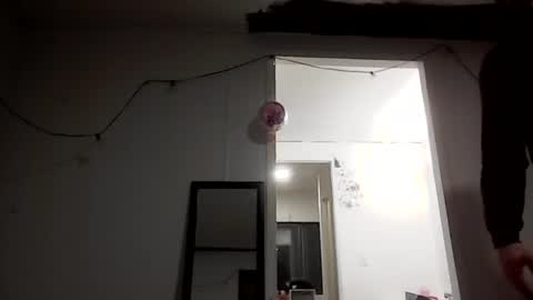 twizzytoxic22 online show from 17, 4, 2026