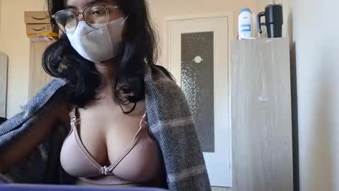 Snapshot of tyaca7748 chatting on 5, 4, 2026 tyaca7748 online show from 5, 4, 2026