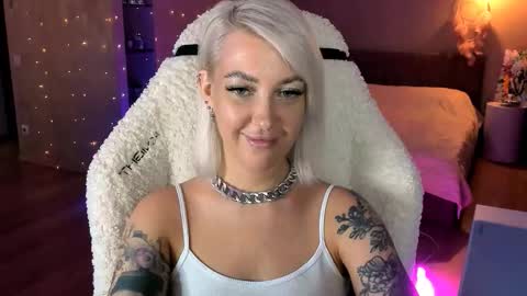 Miley online show from 9, 11, 2025