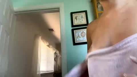 tylababyy online show from 23, 11, 2025