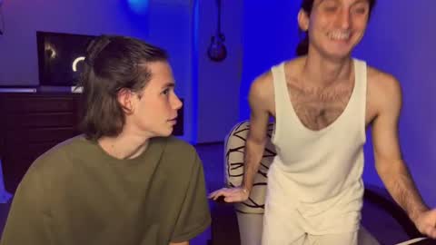 Snapshot of tyler_hack chatting on 4, 10, 2025 Tyler and Chris online show from 4, 10, 2025