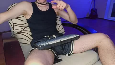 Snapshot of tyler_hack chatting on 4, 12, 2025 Tyler and Chris online show from 4, 12, 2025