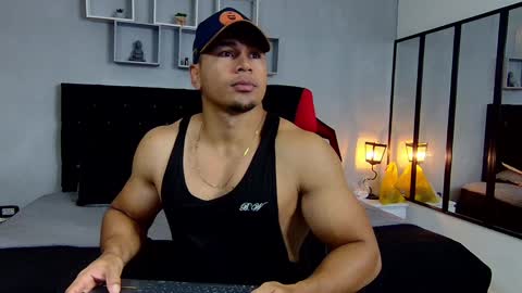 tyler_hank1 online show from 7, 1, 2025