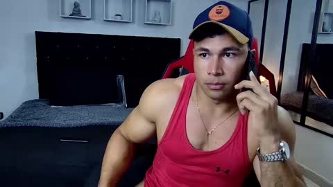 tyler_hank1 online show from 10, 2, 2025