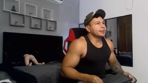 tyler_hank1 online show from 20, 9, 2025