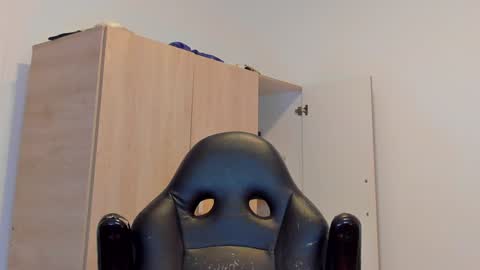     online show from 18, 12, 2024