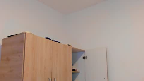     online show from 19, 12, 2024