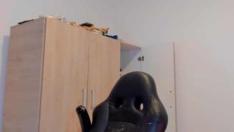     online show from 22, 12, 2024