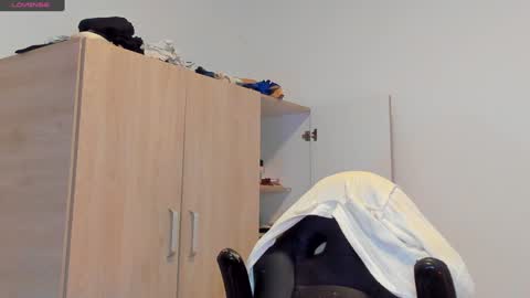     online show from 30, 12, 2024