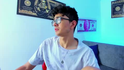   online show from 4, 2, 2025