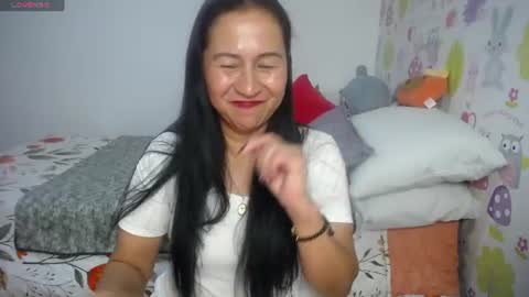Snapshot of tyna_b chatting on 11, 7, 2026 Tyna online show from 11, 7, 2026
