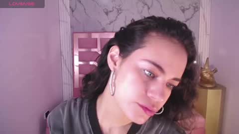 Snapshot of tyna_ch chatting on 11, 12, 2024 TYNA online show from 11, 12, 2024