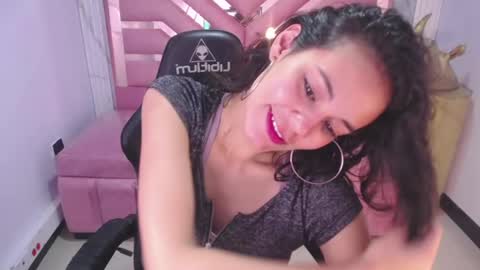 Snapshot of tyna_ch chatting on 29, 12, 2024 TYNA online show from 29, 12, 2024