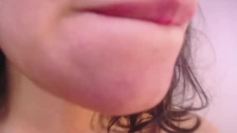 Snapshot of tyna_ch chatting on 5, 1, 2025 TYNA online show from 5, 1, 2025