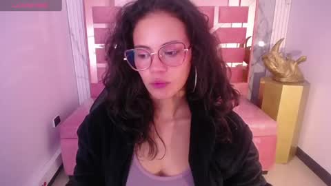 Snapshot of tyna_ch chatting on 15, 1, 2025 TYNA online show from 15, 1, 2025