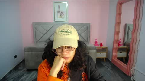 Snapshot of tyna_ch chatting on 1, 6, 2026 TYNA online show from 1, 6, 2026