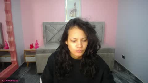 Snapshot of tyna_ch chatting on 9, 6, 2026 TYNA online show from 9, 6, 2026