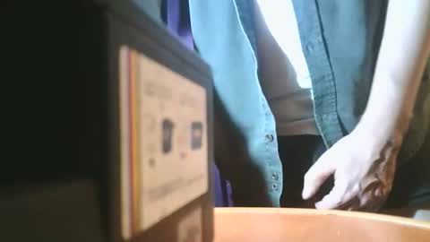 Snapshot of u02g2 chatting on 3, 10, 2025 u02g2 online show from 3, 10, 2025