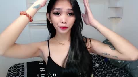 Snapshot of ughliah chatting on 14, 10, 2025 urbbgirl alliah online show from 14, 10, 2025