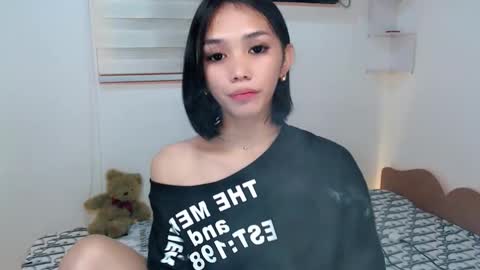 Snapshot of ughliah chatting on 23, 10, 2025 urbbgirl alliah online show from 23, 10, 2025