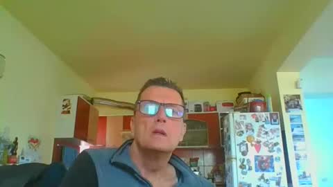 ulmeni4 online show from 11, 4, 2026