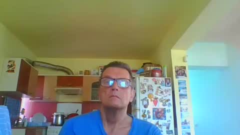 Snapshot of ulmeni4 chatting on 19, 4, 2026 ulmeni4 online show from 19, 4, 2026