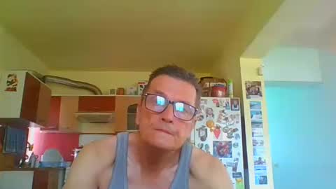 Snapshot of ulmeni4 chatting on 25, 4, 2026 ulmeni4 online show from 25, 4, 2026